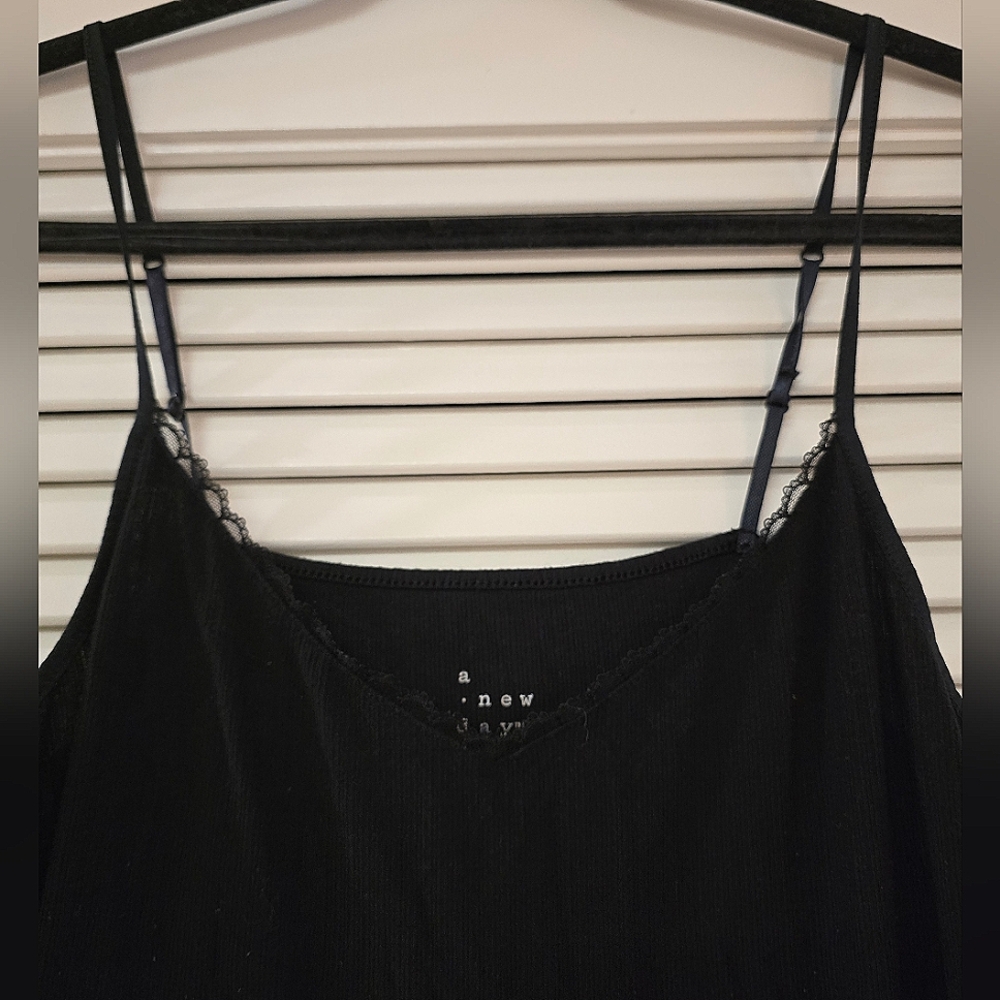 A New Day - Black Lightweight Sleeveless Cami Top W Lace Hem & Adjustable Straps - Picture 2 of 5